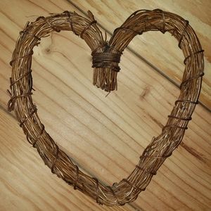 Wicker Heart Decor